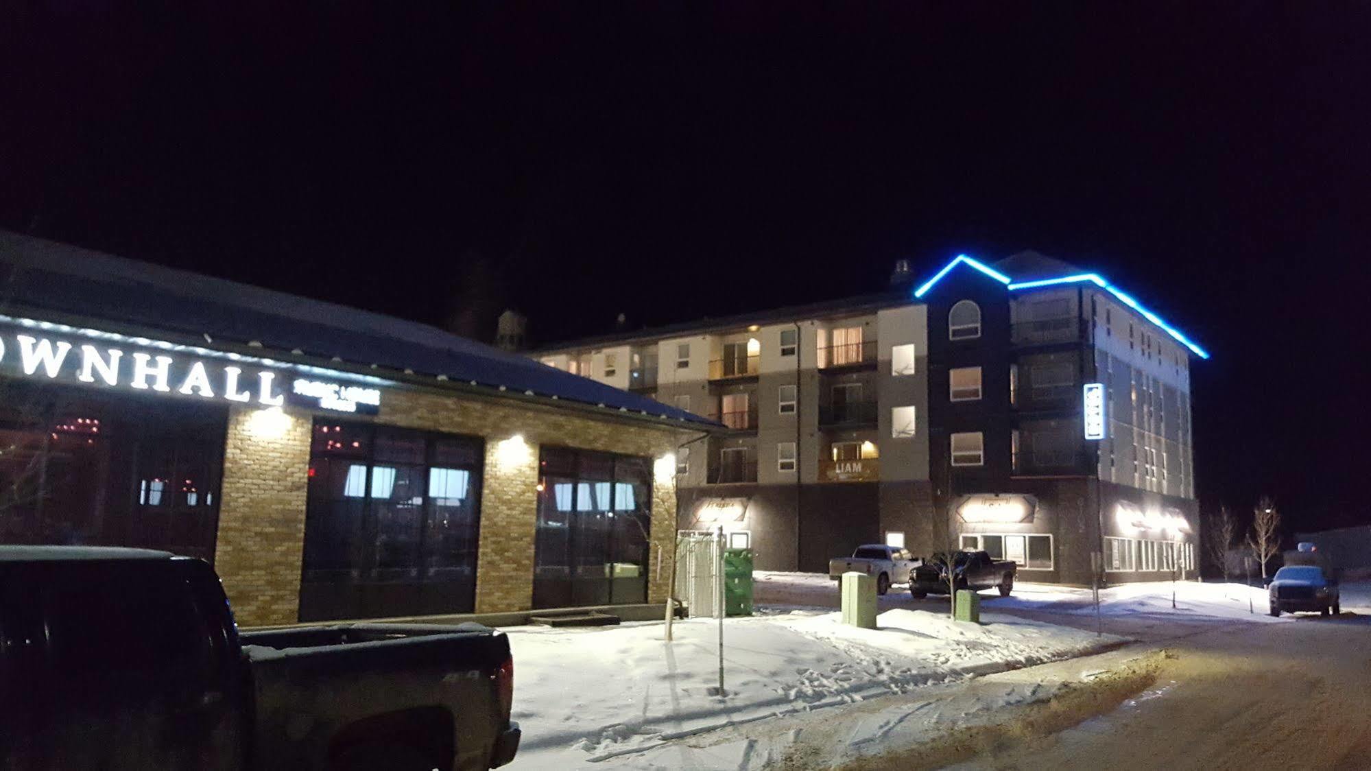 Ramada By Wyndham Fort Mcmurray Exterior foto